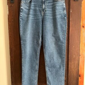 American Eagle Mom Jeans